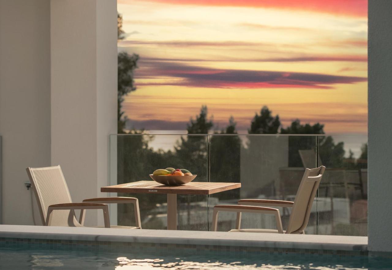 Nikiti Botanic Pool Suites Экстерьер фото