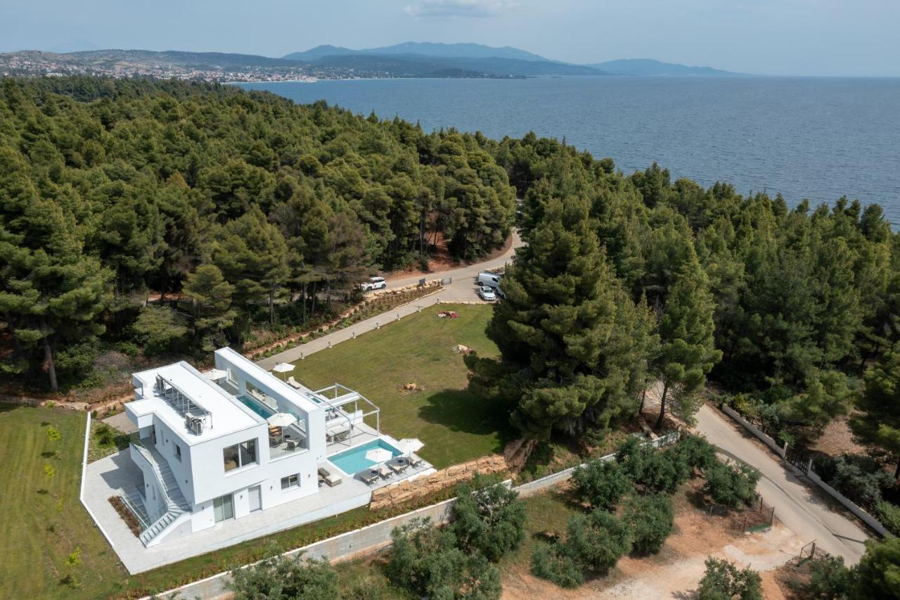 Nikiti Botanic Pool Suites Экстерьер фото
