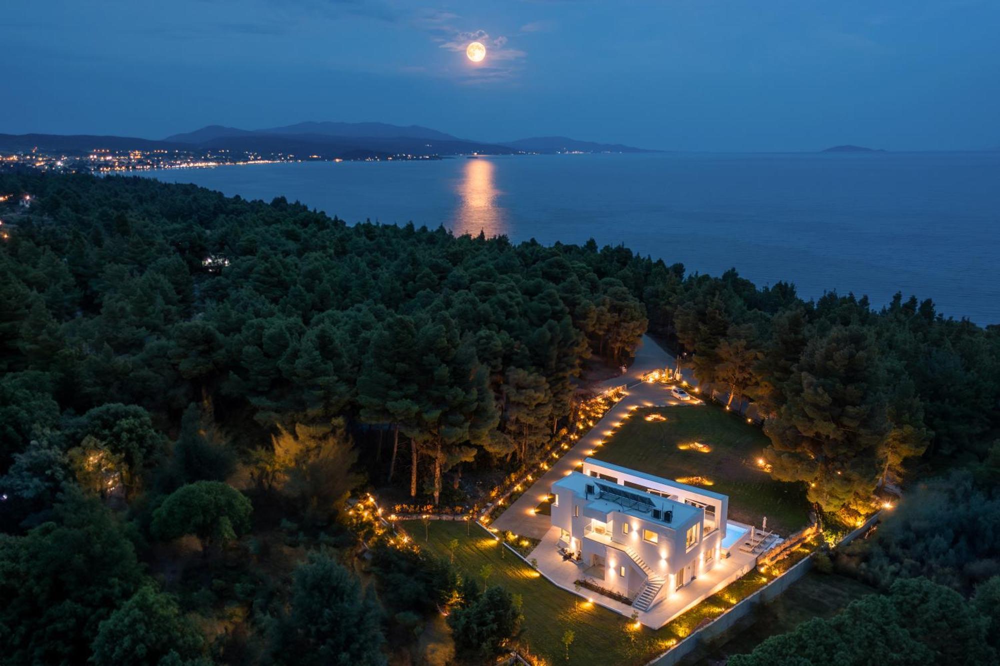 Nikiti Botanic Pool Suites Экстерьер фото